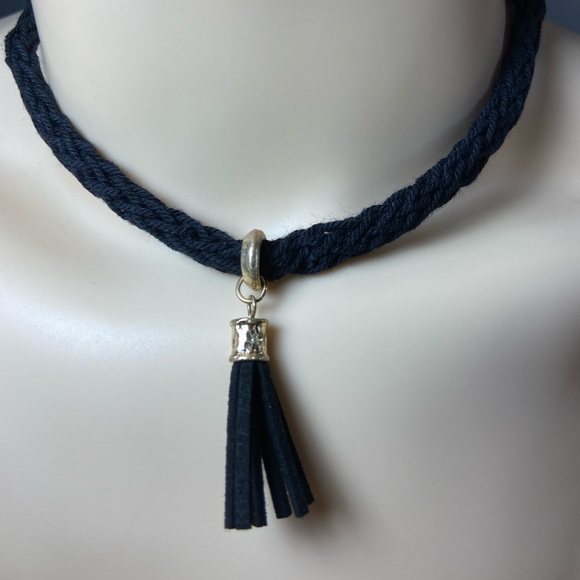Black Choker Necklace - Picture 1 of 1
